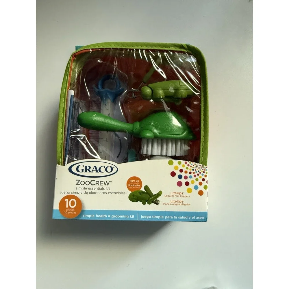 Graco ZooCrew Simple Essentials Kit, a 10-piece baby health Grooming Kit‎ Y
